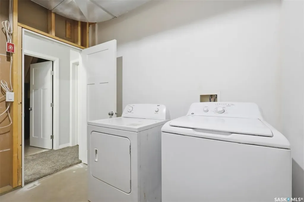 123 Henick Crescent Saskatoon SK S7R 0J9