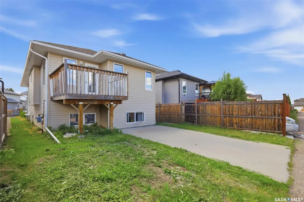 123 Henick Crescent Saskatoon SK S7R 0J9