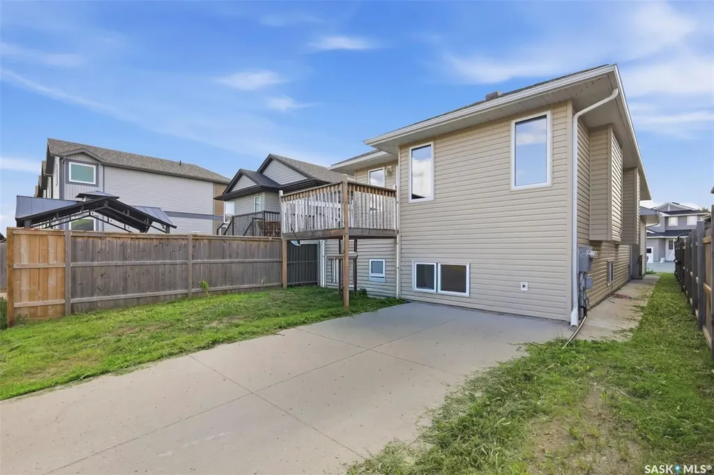 123 Henick Crescent Saskatoon SK S7R 0J9