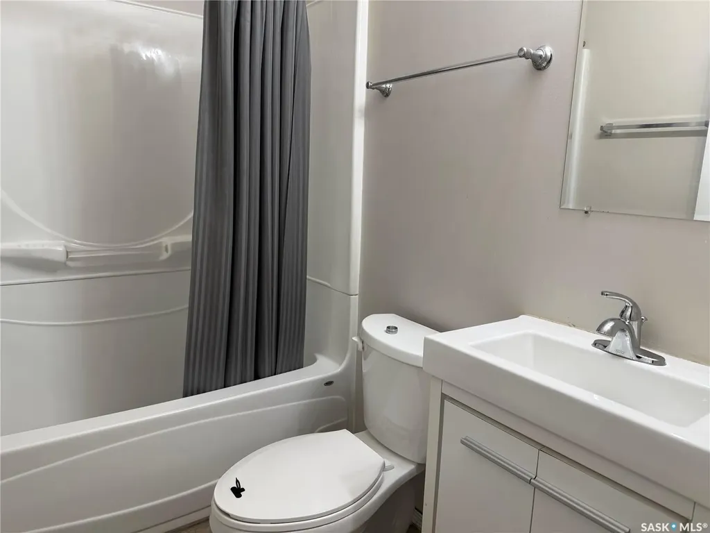123 Henick Crescent Saskatoon SK S7R 0J9