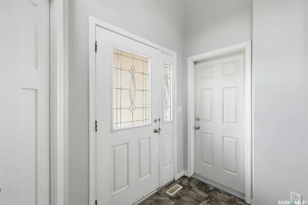 123 Henick Crescent Saskatoon SK S7R 0J9