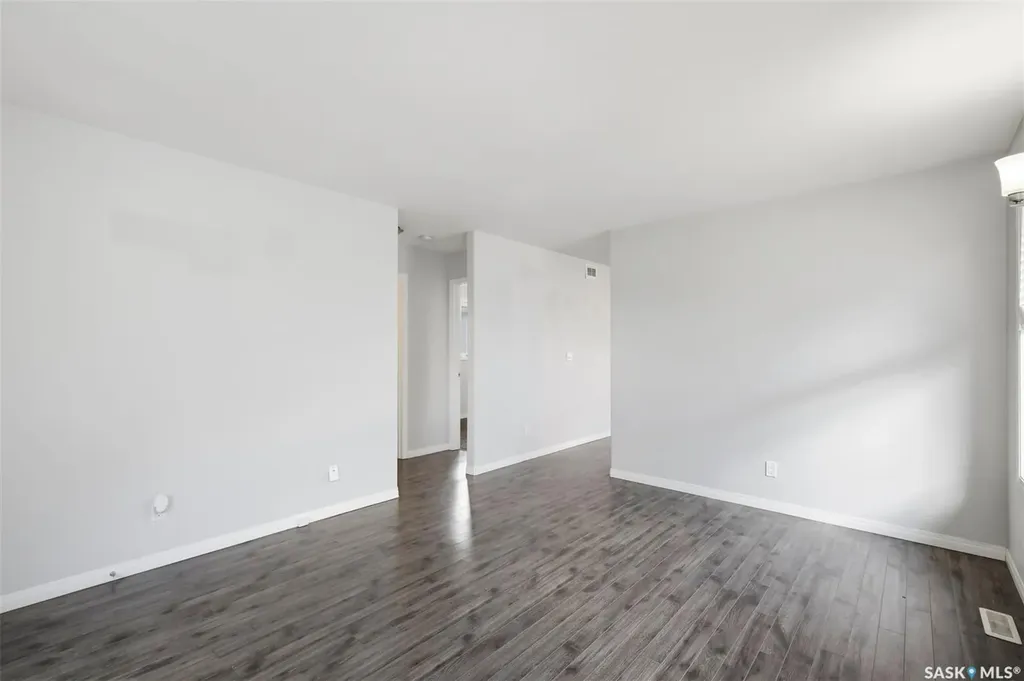 123 Henick Crescent Saskatoon SK S7R 0J9