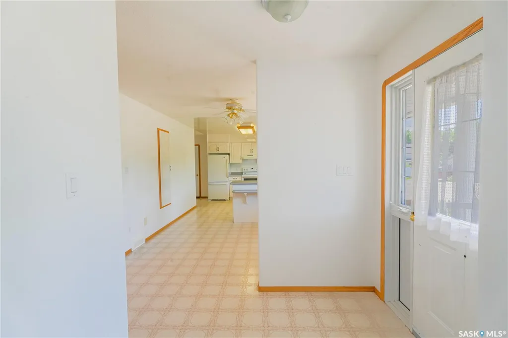 126 5th Avenue W Gravelbourg SK S0H 1X0
