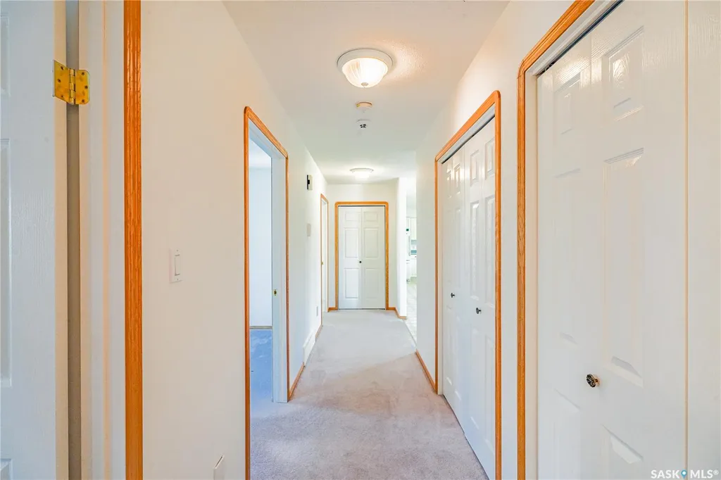 126 5th Avenue W Gravelbourg SK S0H 1X0