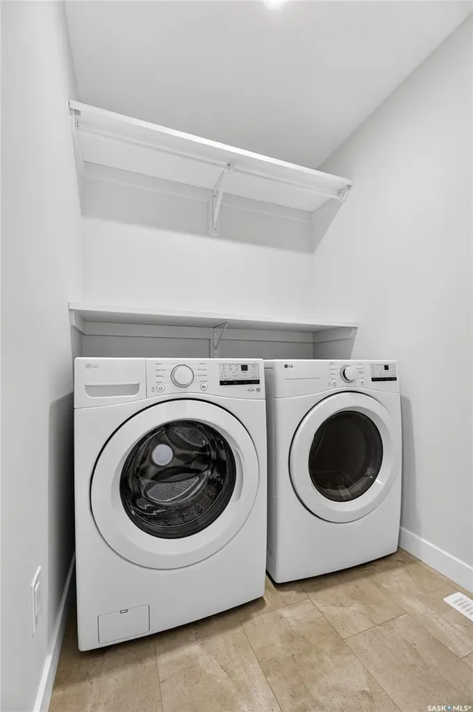 830 Brighton Boulevard Saskatoon SK S7V 2A8