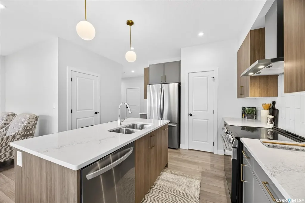 830 Brighton Boulevard Saskatoon SK S7V 2A8