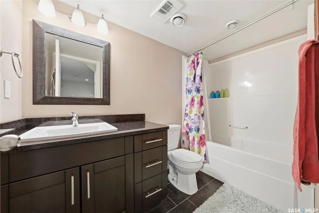 2218 St Andrews Avenue Saskatoon SK S7M 0M3