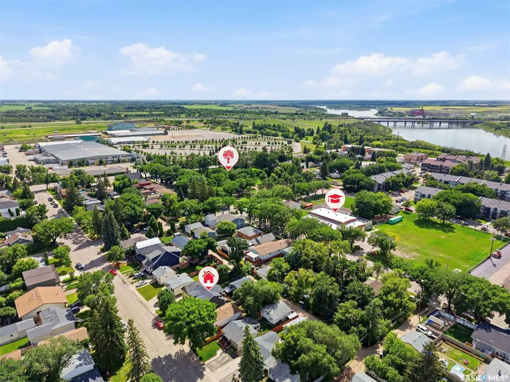 2218 St Andrews Avenue Saskatoon SK S7M 0M3