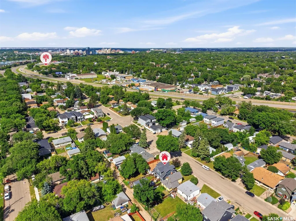 2218 St Andrews Avenue Saskatoon SK S7M 0M3