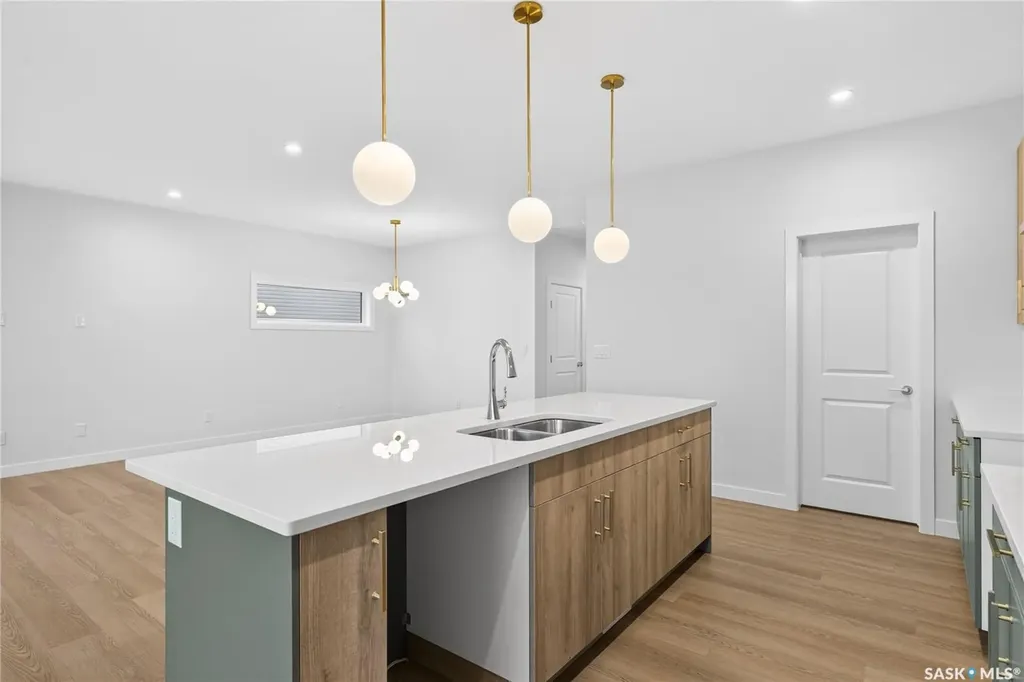 430 Cockcroft Place Saskatoon SK S7V 1Y9