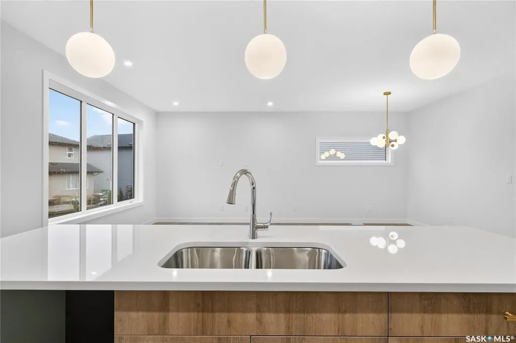 430 Cockcroft Place Saskatoon SK S7V 1Y9