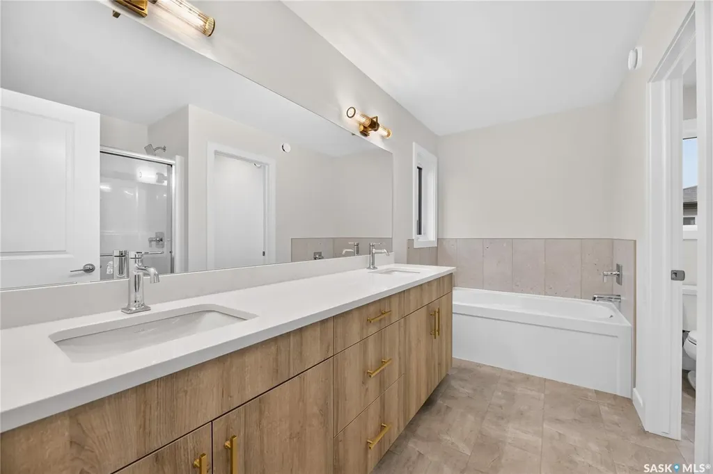 430 Cockcroft Place Saskatoon SK S7V 1Y9