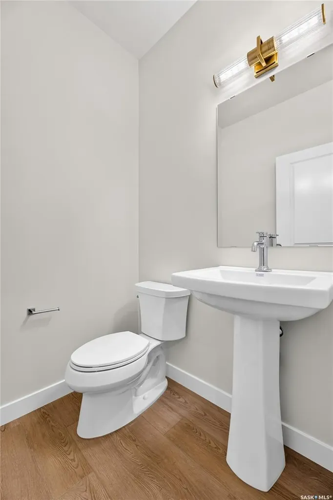 430 Cockcroft Place Saskatoon SK S7V 1Y9