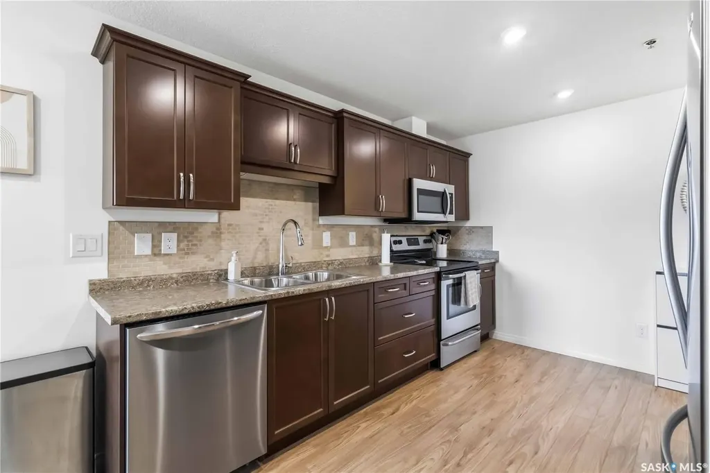 108 Willis Crescent Saskatoon SK S7T 0N3