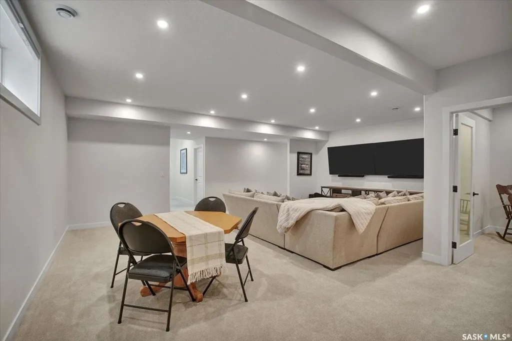 223 Hamm Crescent Saskatoon SK S7V 0R9