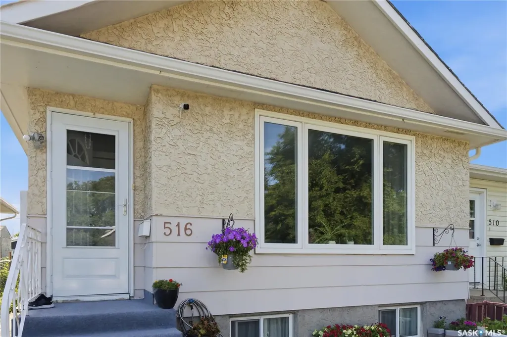 516 Hamilton Street Regina SK S4R 2A9