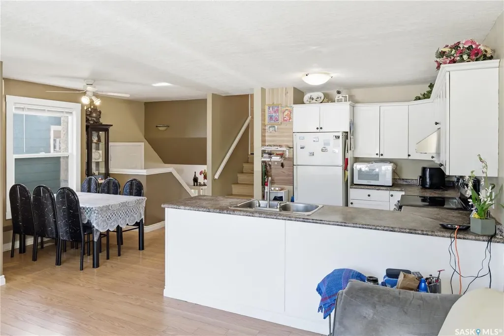 516 Hamilton Street Regina SK S4R 2A9