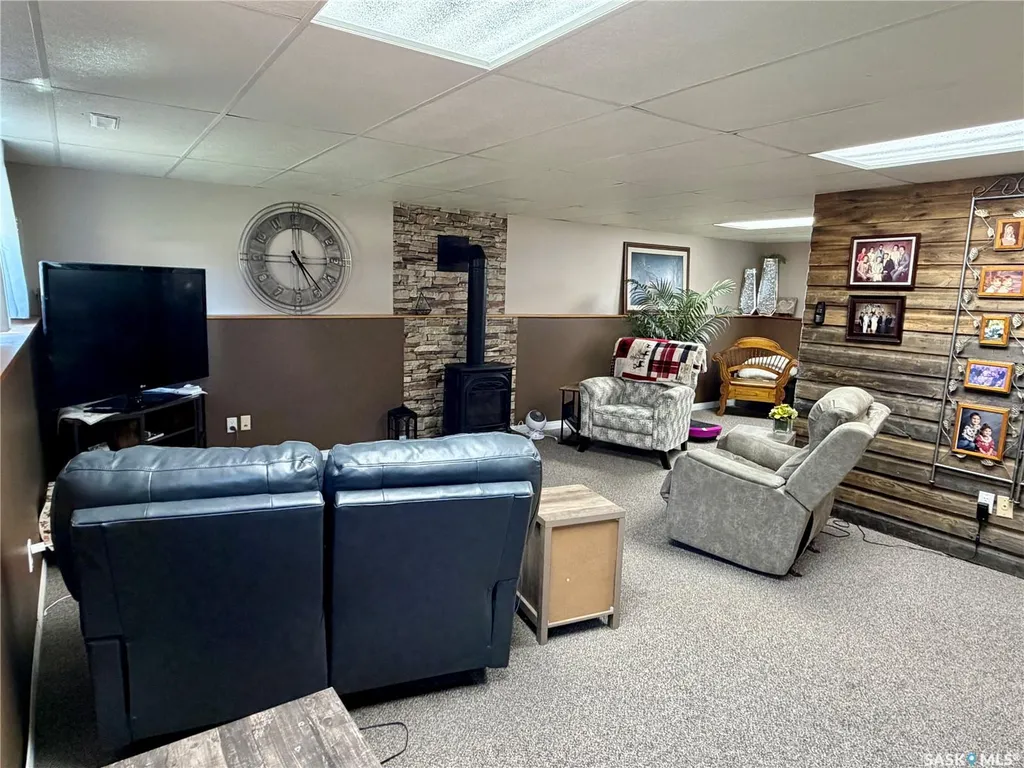 219 4th Avenue E Spiritwood SK S0J 2M0