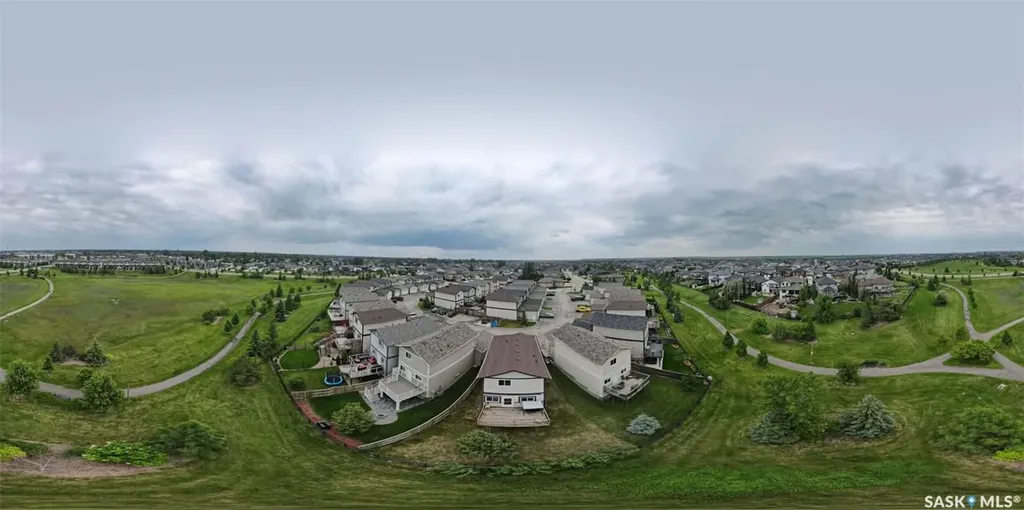 202 Mckague Crescent Saskatoon SK S7R 0L8