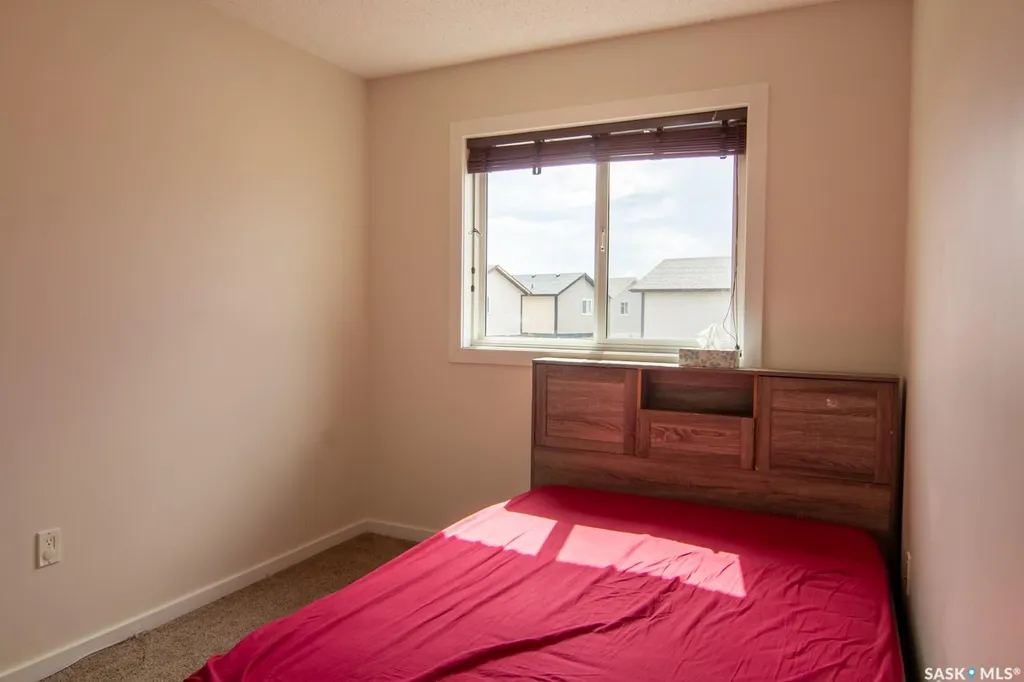 202 Mckague Crescent Saskatoon SK S7R 0L8