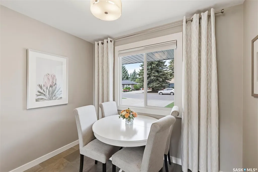 2221 Munroe Avenue S Saskatoon SK S7J 1S2
