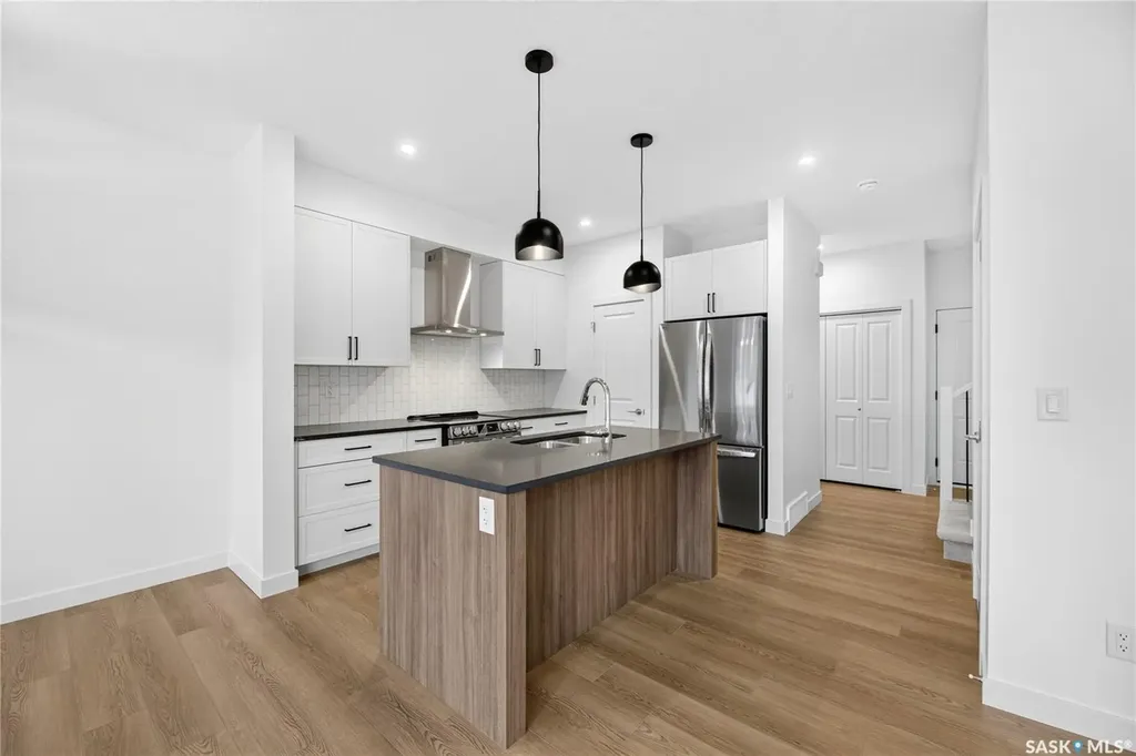 830 Brighton Boulevard Saskatoon SK S7V 2A8
