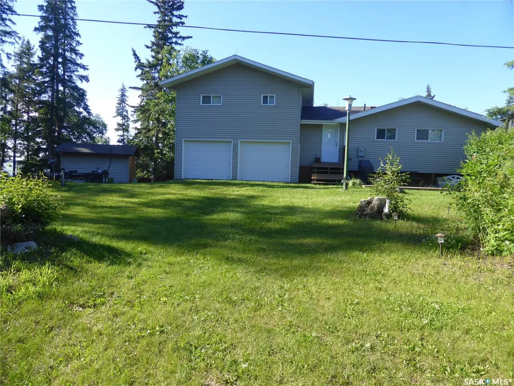2416 & 2420 Spruce Crescent Turtle View SK S0M 1J0