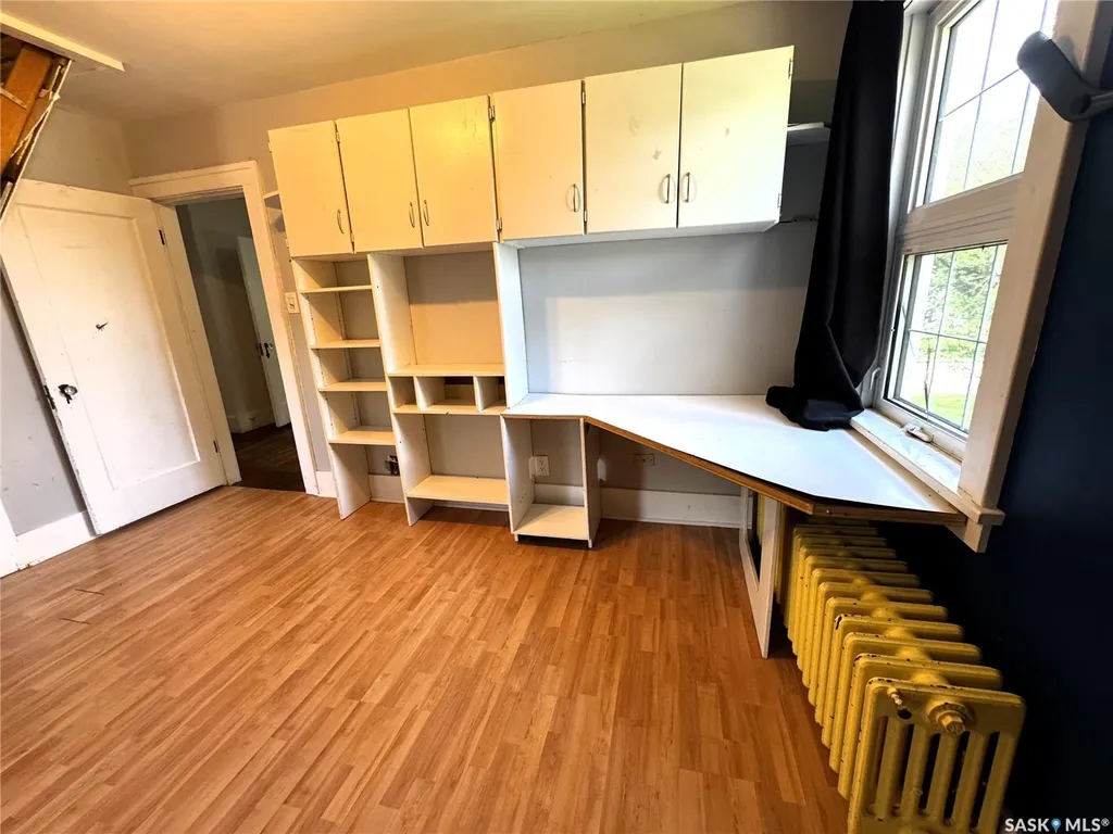 215 7th Avenue E Shaunavon SK S0N 2M0