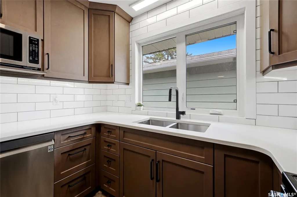 2775 Rothwell Street Regina SK S4N 2E3