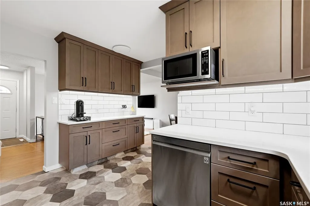 2775 Rothwell Street Regina SK S4N 2E3