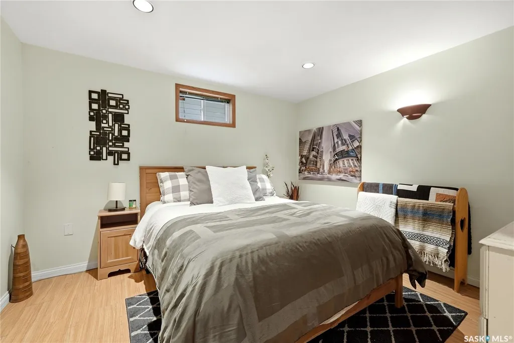 2775 Rothwell Street Regina SK S4N 2E3