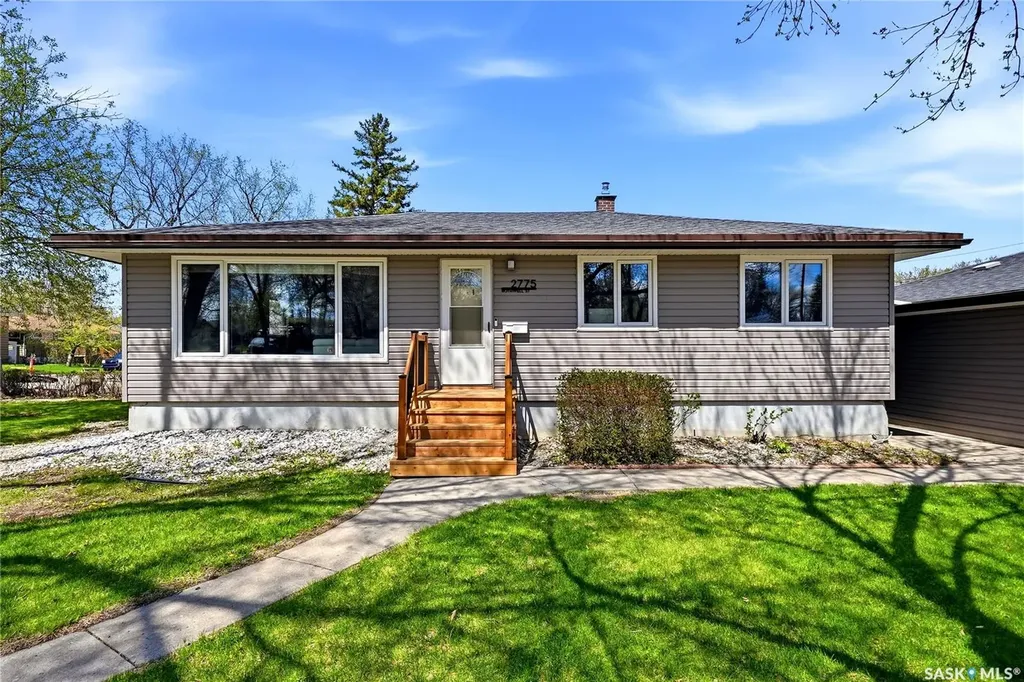 2775 Rothwell Street Regina SK S4N 2E3