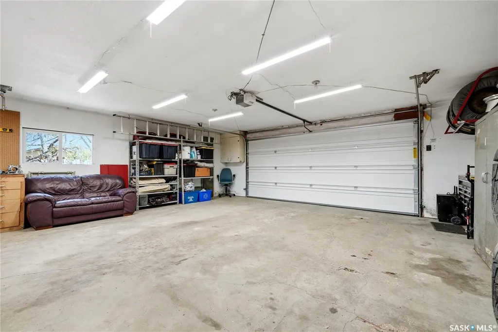 2775 Rothwell Street Regina SK S4N 2E3
