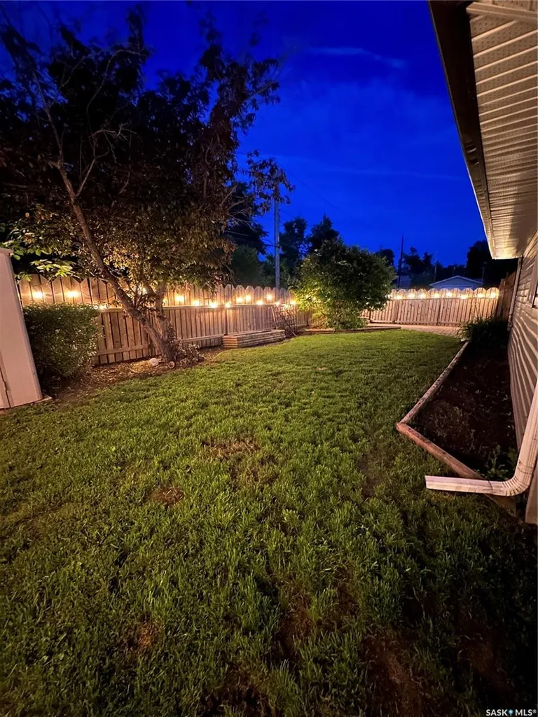2775 Rothwell Street Regina SK S4N 2E3
