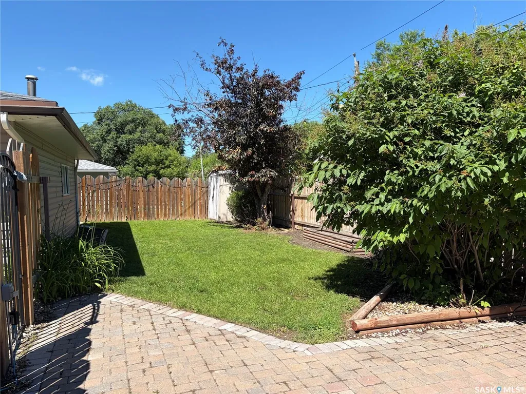 2775 Rothwell Street Regina SK S4N 2E3