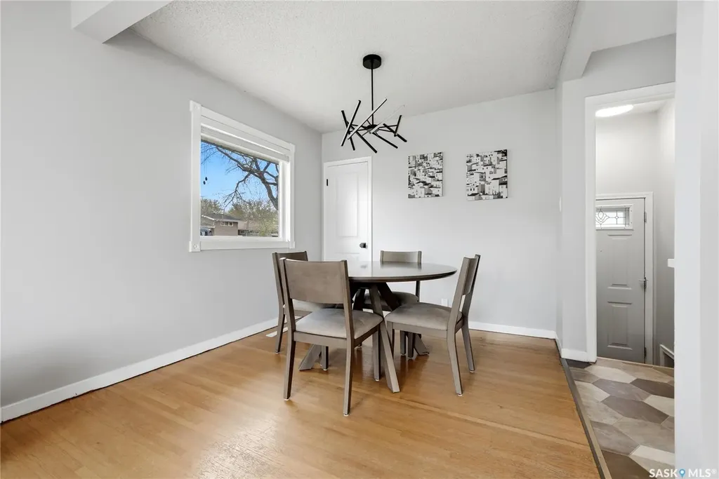 2775 Rothwell Street Regina SK S4N 2E3