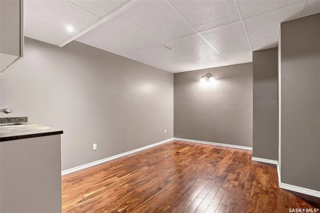 105 Lynd Crescent Saskatoon SK S7T 0C3