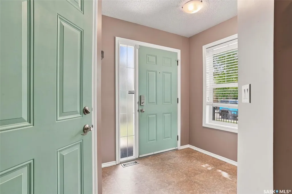 105 Lynd Crescent Saskatoon SK S7T 0C3