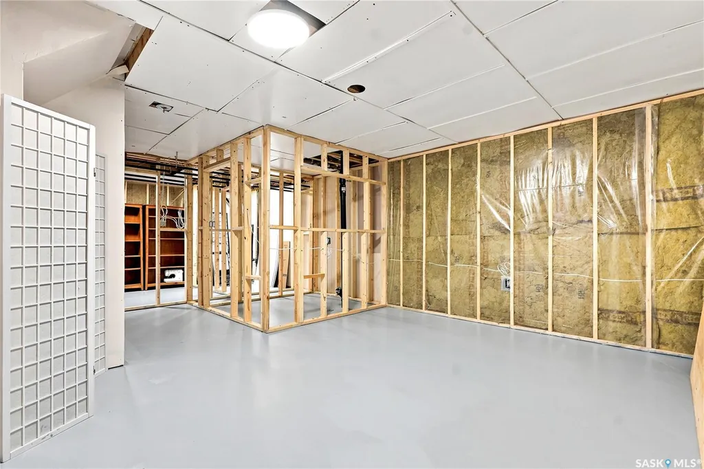 715 Hart Road Saskatoon SK S7M 3Y9