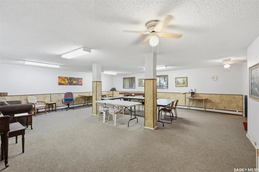 610 Hilliard Street W Saskatoon SK S7M 5L5