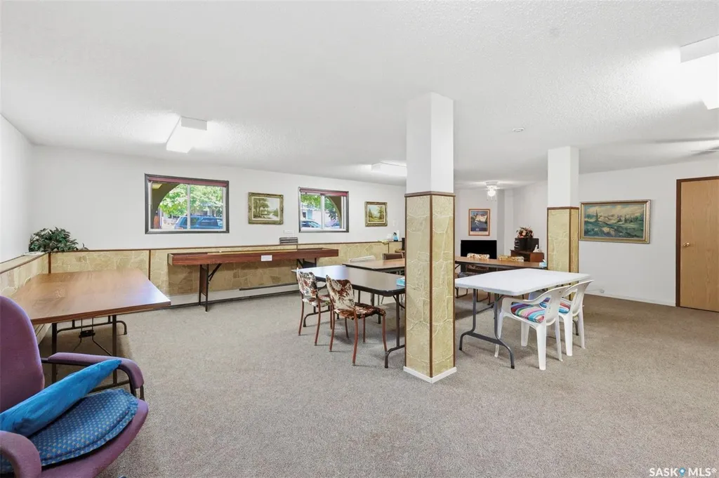 610 Hilliard Street W Saskatoon SK S7M 5L5