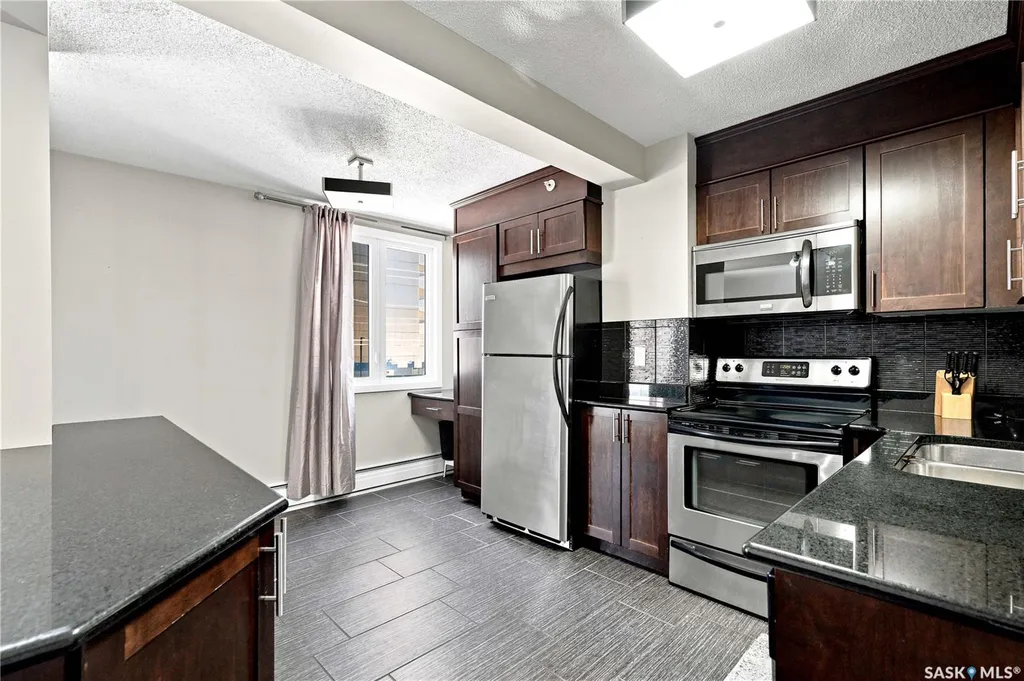 320 5th Avenue N Saskatoon SK S7K 2P5