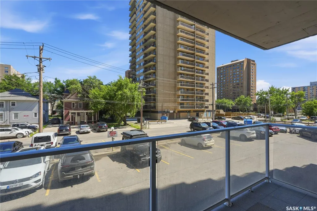 320 5th Avenue N Saskatoon SK S7K 2P5