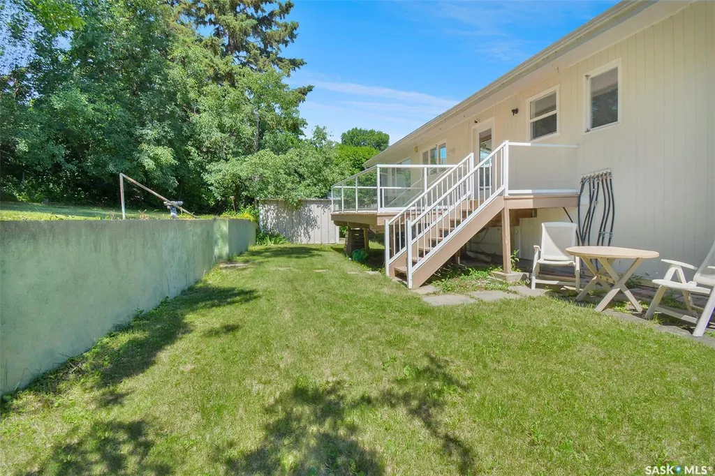 2113 Spadina Crescent E Saskatoon SK S7K 0C9