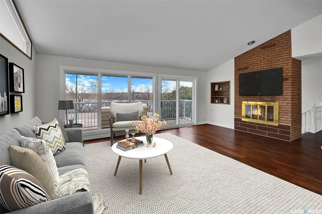 2113 Spadina Crescent E Saskatoon SK S7K 0C9