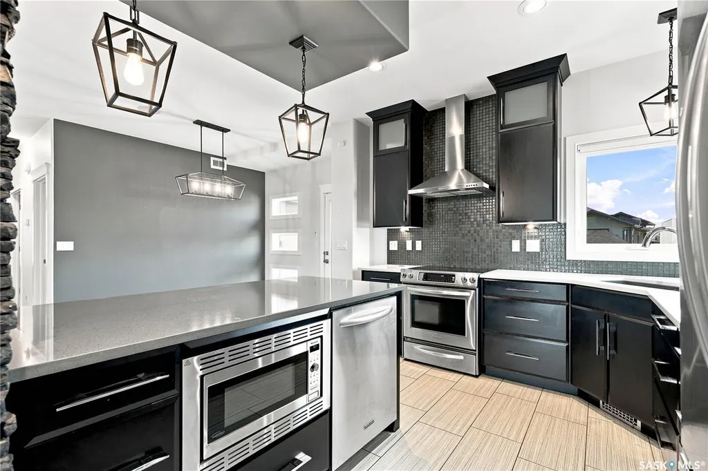 102 Teal Crescent Saskatoon SK S7T 0P9