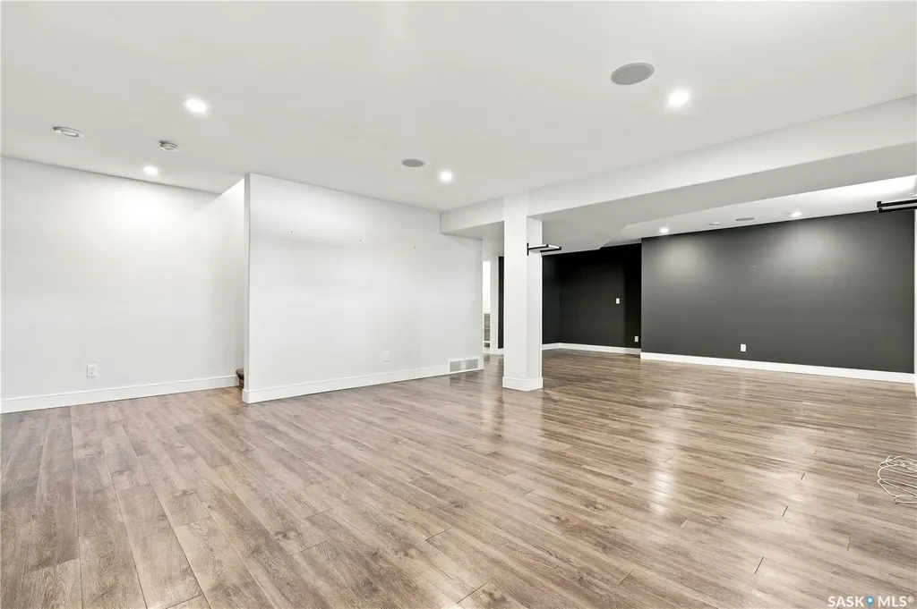 102 Teal Crescent Saskatoon SK S7T 0P9
