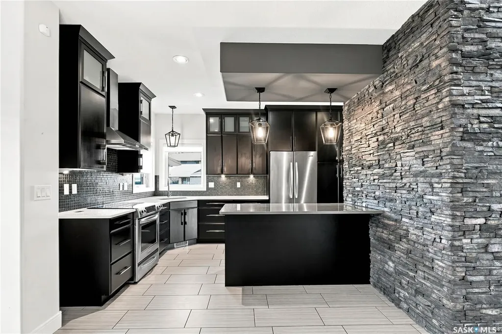 102 Teal Crescent Saskatoon SK S7T 0P9