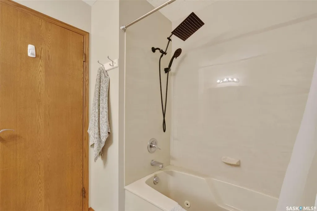 531 Mahon Drive Prince Albert SK S6V 7Z8