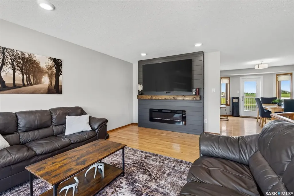 531 Mahon Drive Prince Albert SK S6V 7Z8